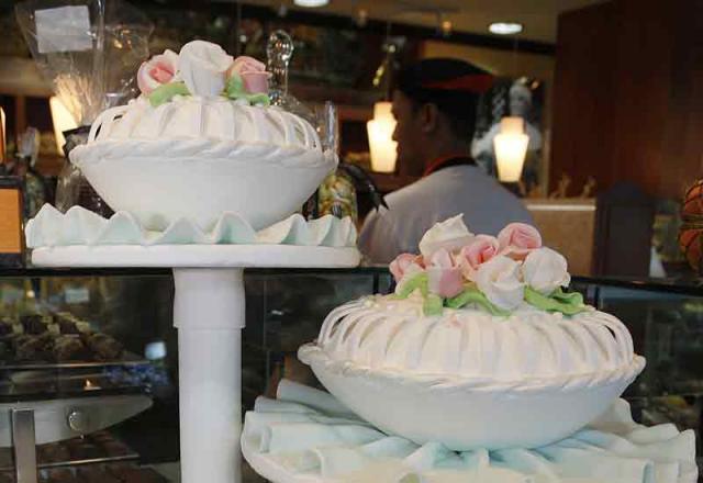 A treat for chocoholics at gourmet store opening-2